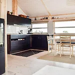 Beautiful In With Kitchen * Фло